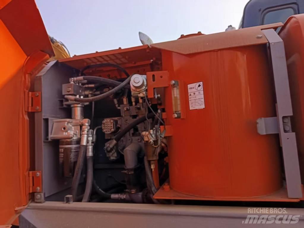 Hitachi ZX160 Roomikekskavaatorid