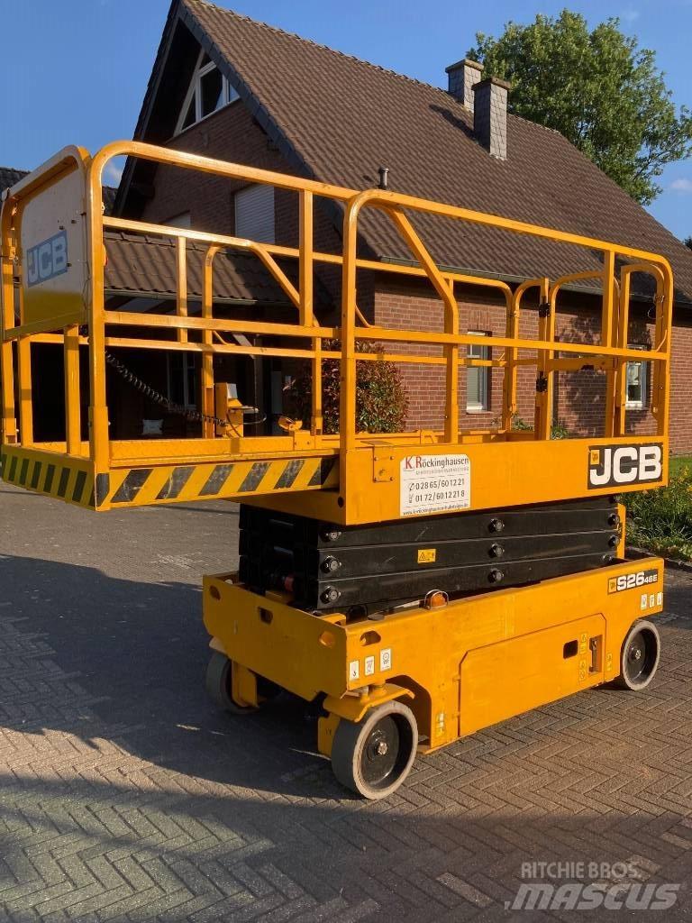 JCB S 2646 E Käärtõstukid