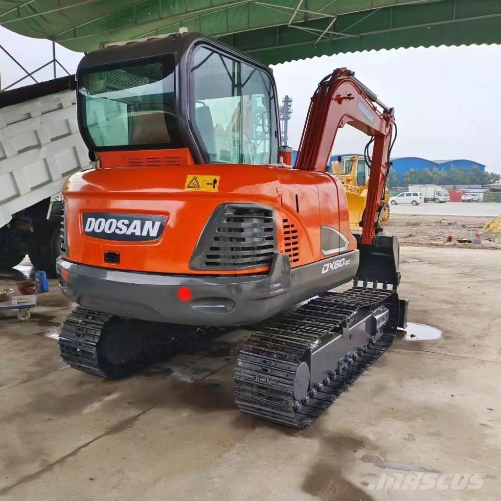 Doosan DX 60 Miniekskavaatorid < 7 t