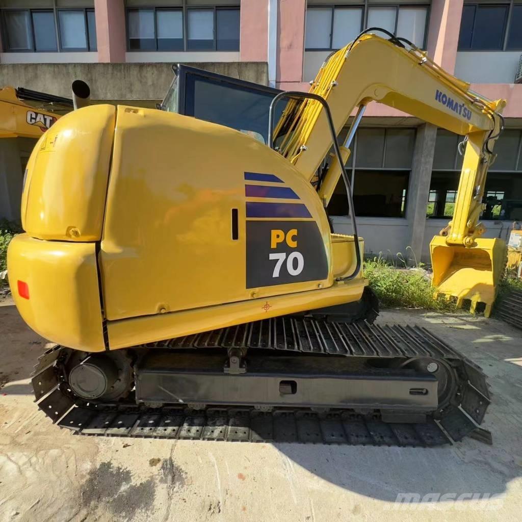 Komatsu PC 70 Roomikekskavaatorid