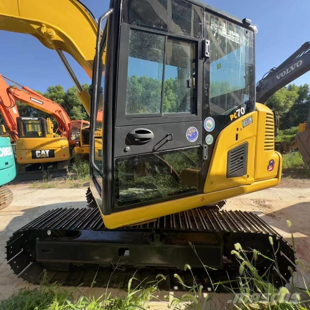 Komatsu PC 70 Roomikekskavaatorid