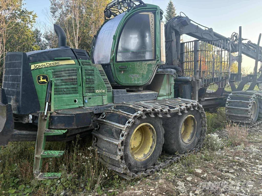 John Deere 1510 E Forwarderid