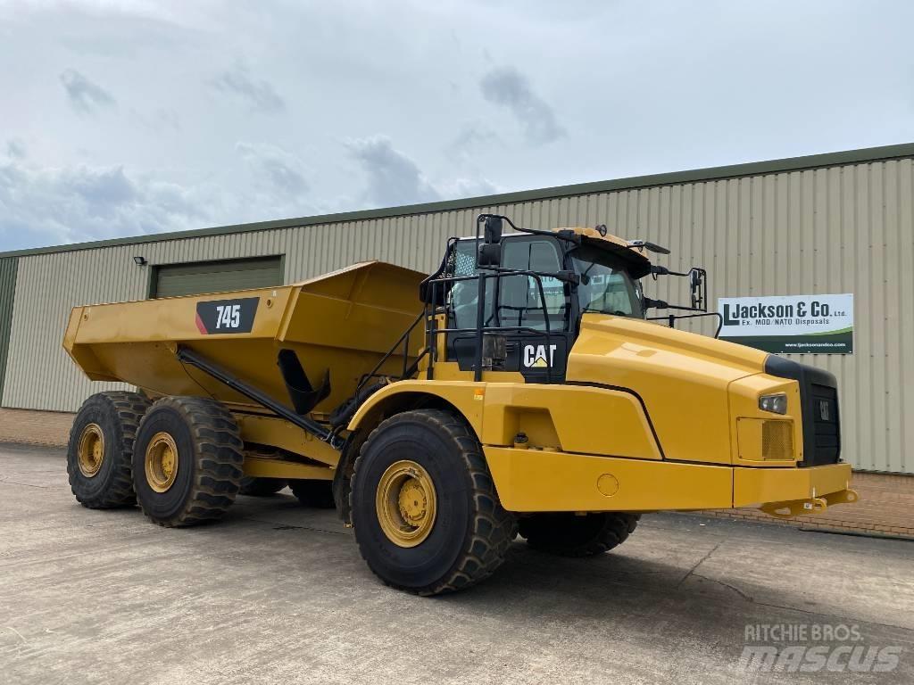 CAT 745 C Liigendraamiga pinnaseveokid