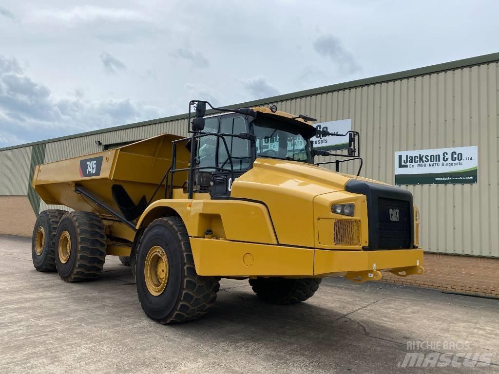 CAT 745 C Liigendraamiga pinnaseveokid