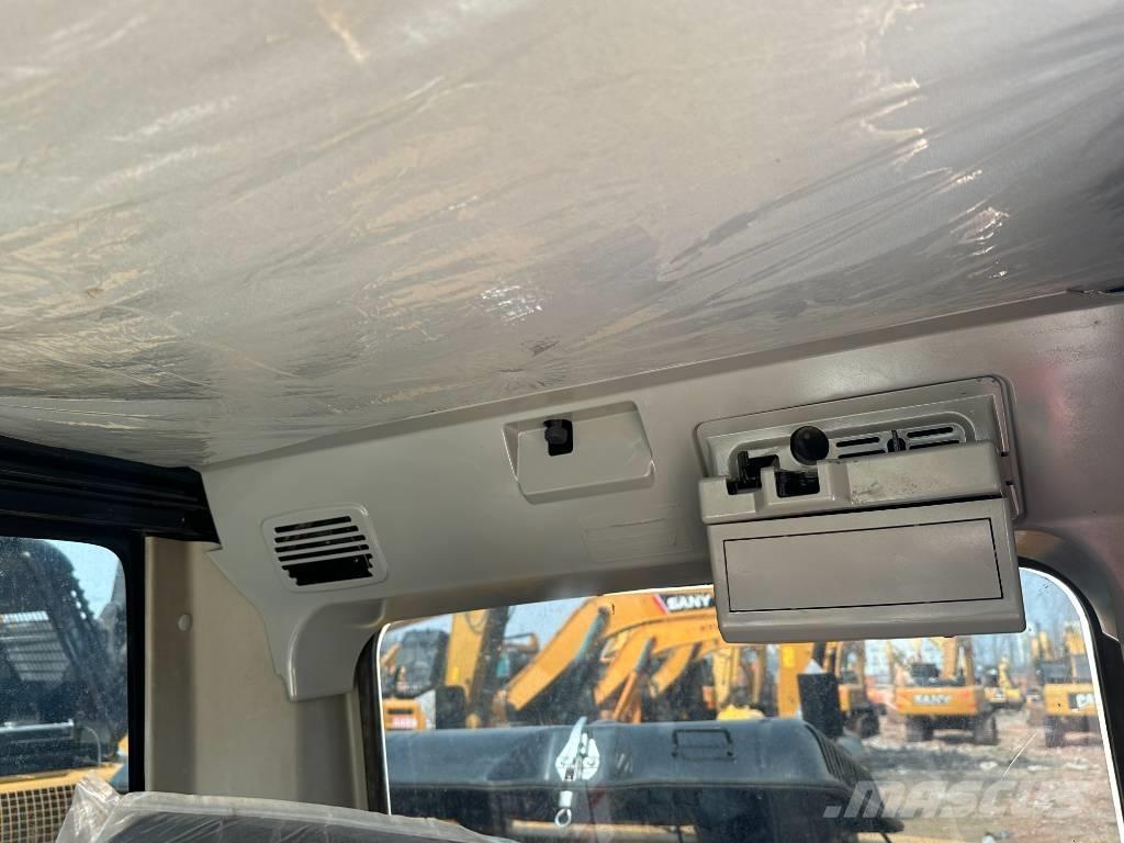 CAT 320 D Roomikekskavaatorid