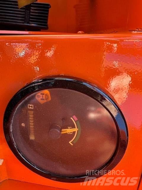 JLG 1054 Teleskooplaadurid