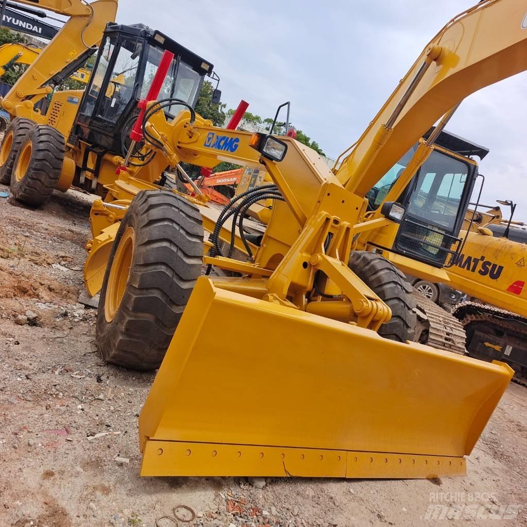 XCMG GR 215 Greiderid