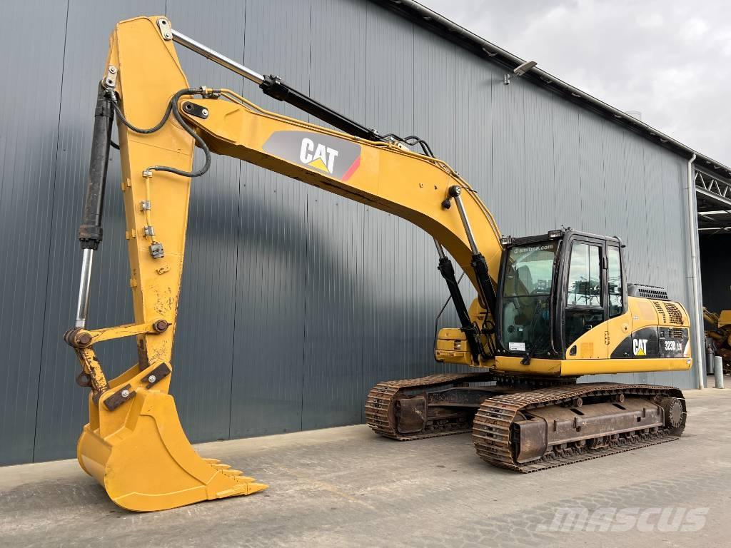 CAT 323D LN Roomikekskavaatorid