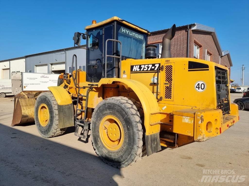 Hyundai HL 757-7 Rataslaadurid