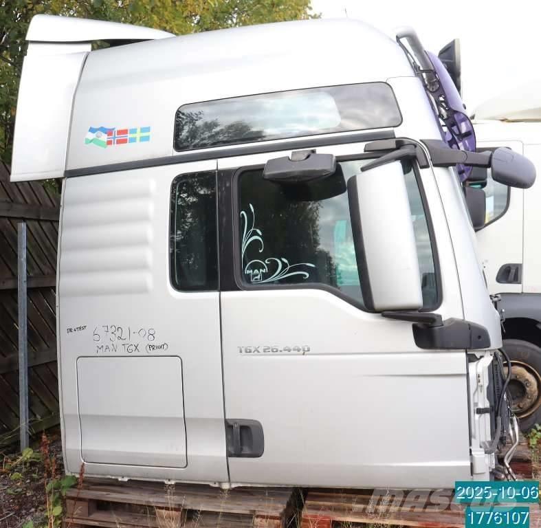 MAN TGX 26.440 Kabiinid