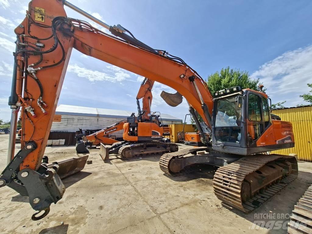 Doosan DX 225 LC-5 Roomikekskavaatorid