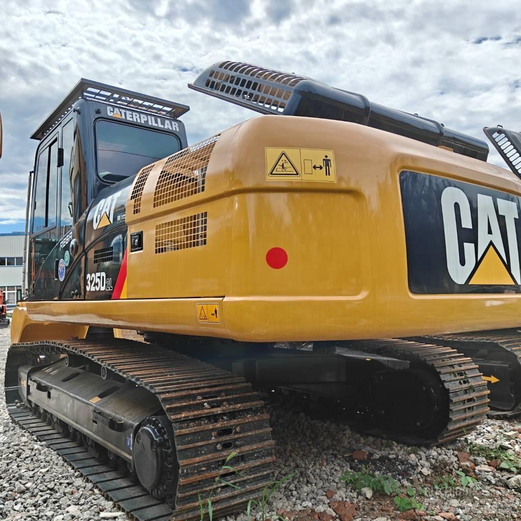 CAT 325D Roomikekskavaatorid