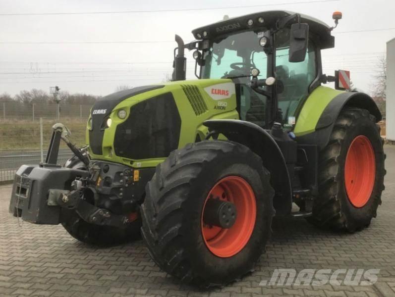 CLAAS AXION 850 Traktorid