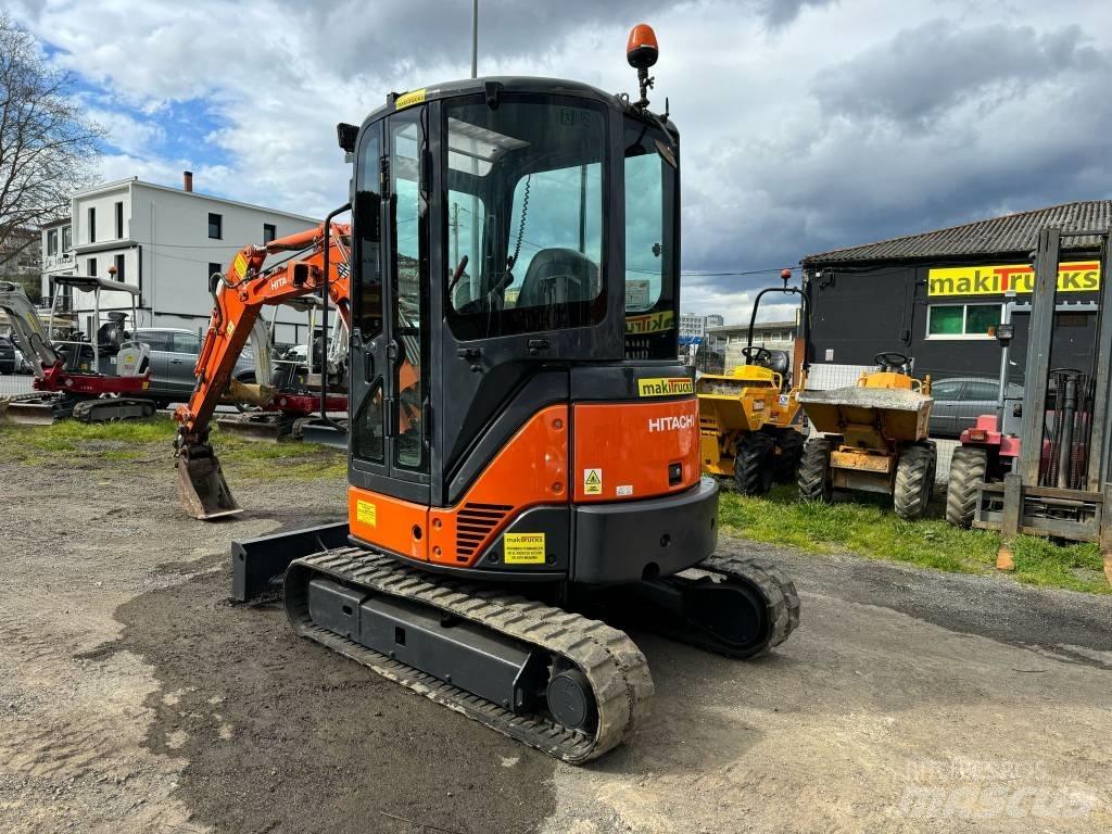 Hitachi ZX 30 U-2 Miniekskavaatorid < 7 t