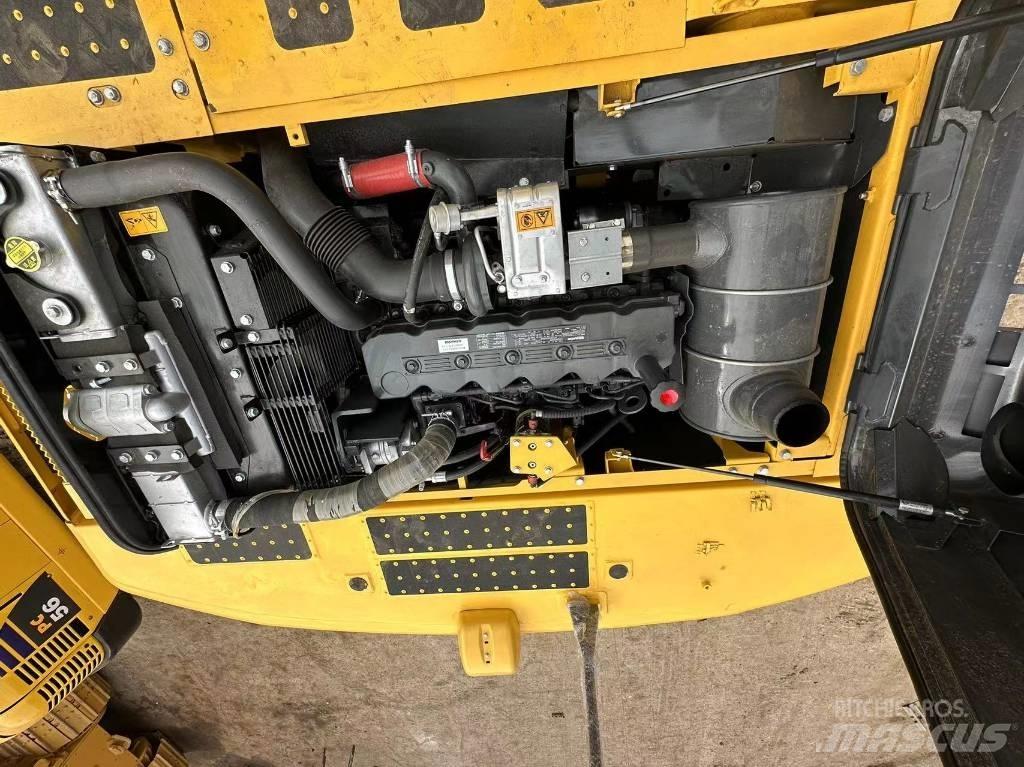 Komatsu PC 220 Roomikekskavaatorid
