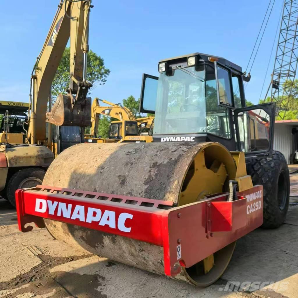 Dynapac CA 25 D Ühe trumliga rullid