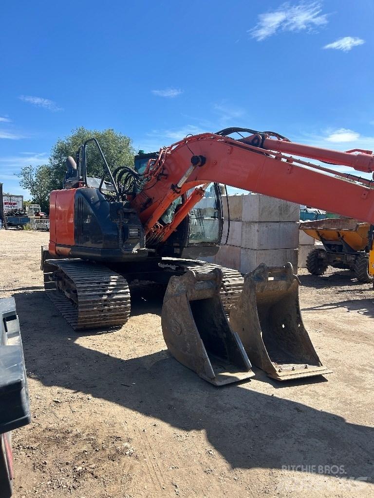 Hitachi ZX 135 US-6 Roomikekskavaatorid