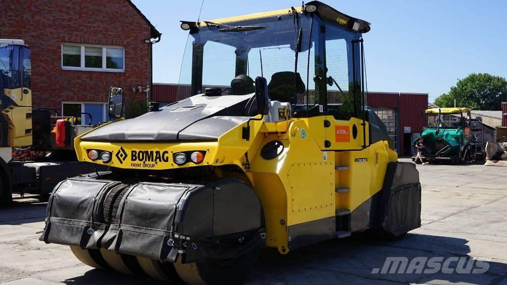 Bomag BW 28 RH Pneumorehvidega rullid