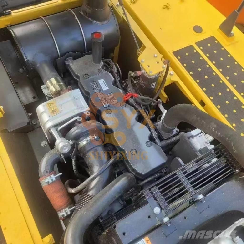 Komatsu PC 240 LC-8 Roomikekskavaatorid
