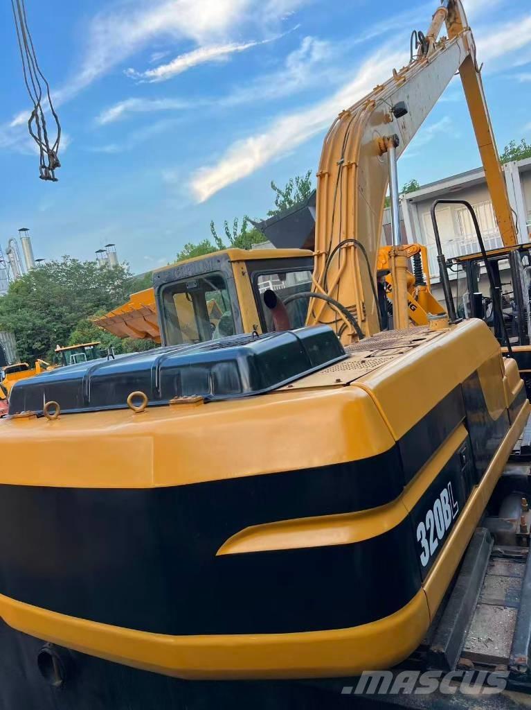 CAT 320 B L Amfiib ekskavaatorid