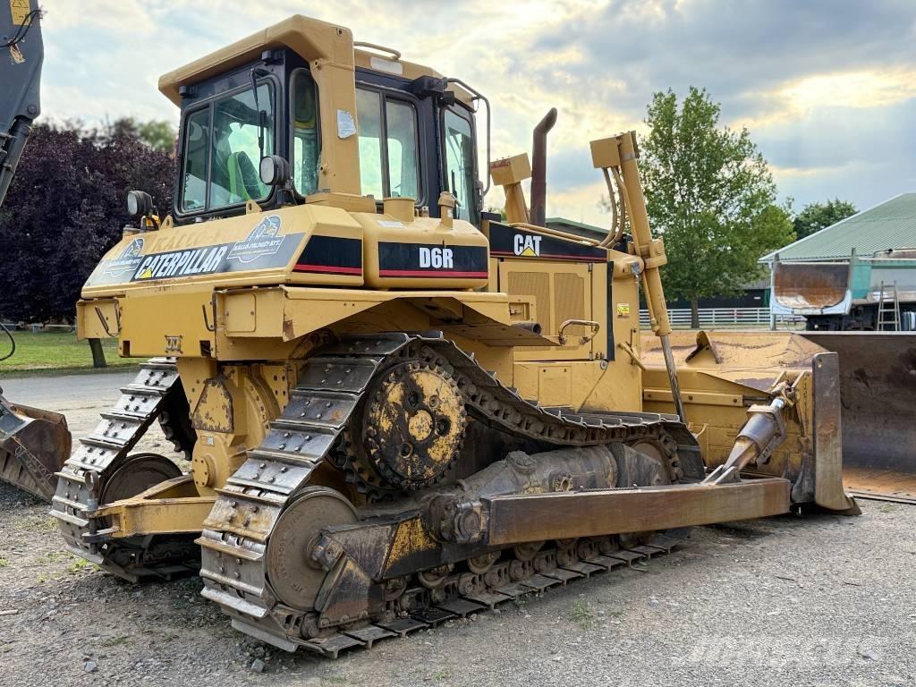 CAT D 6 R Buldooserid