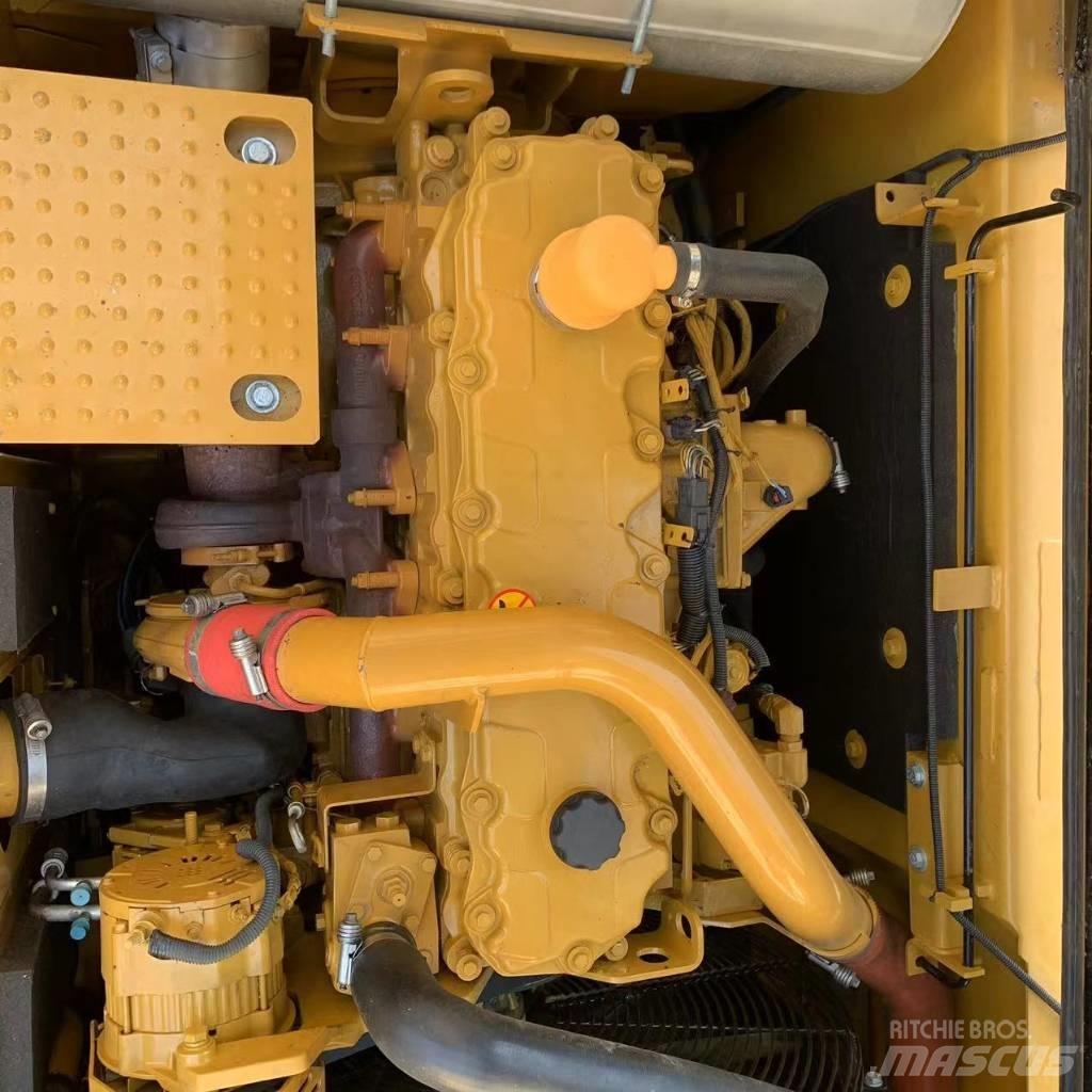 CAT 329 E Roomikekskavaatorid