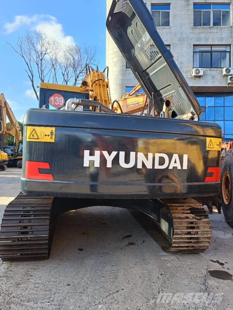 Hyundai R220LC-9S Roomikekskavaatorid