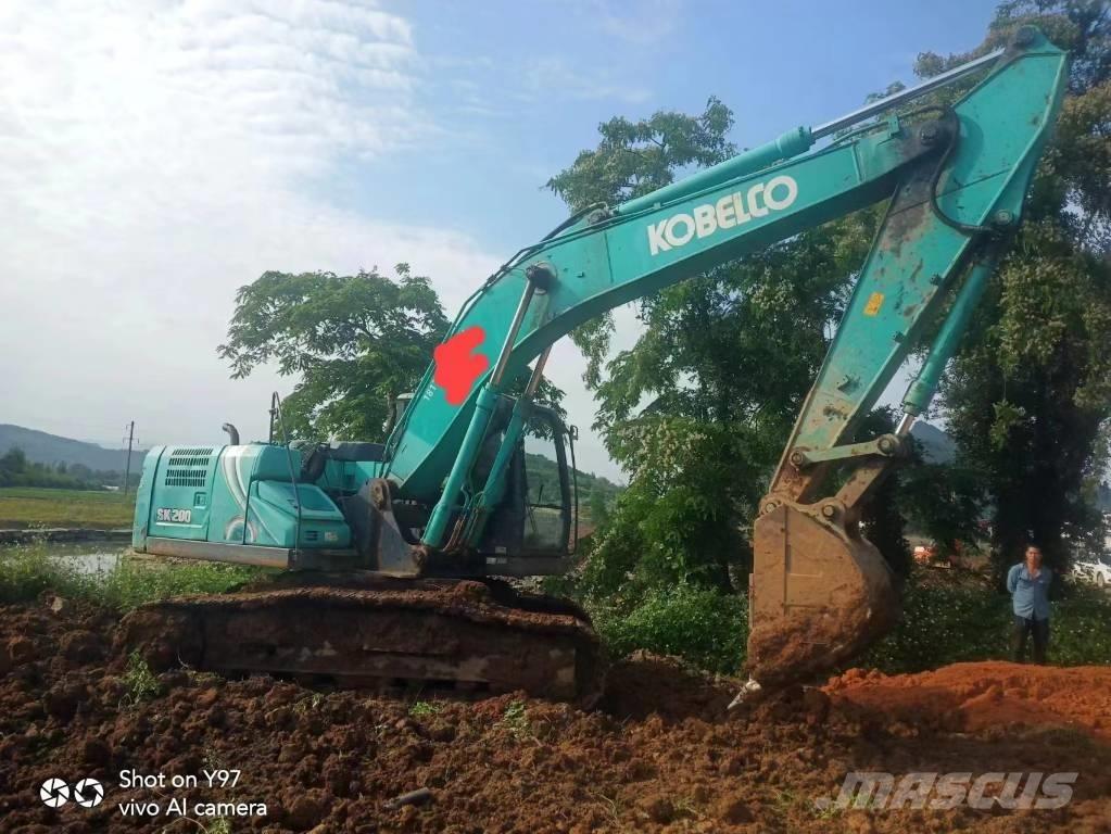 Kobelco SK200-10 Roomikekskavaatorid