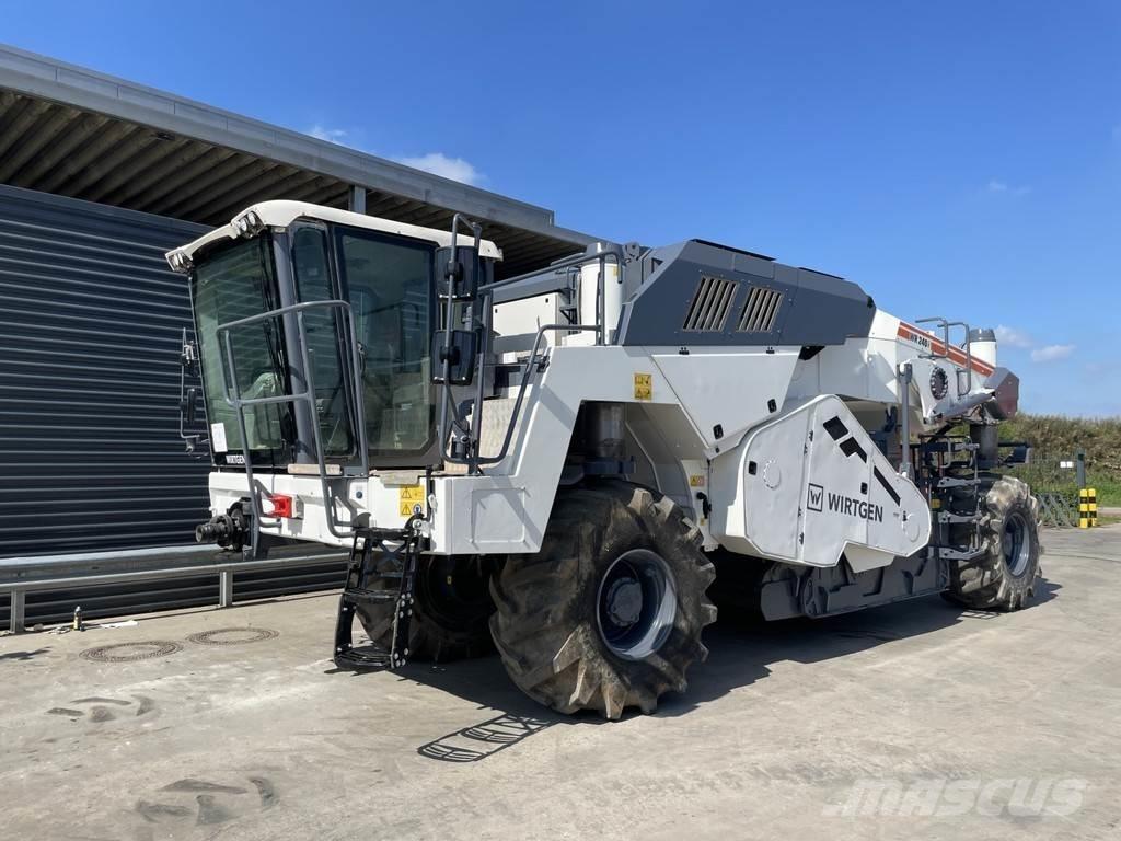 Wirtgen WR 240I Asfaldi taaskasutuse masinad