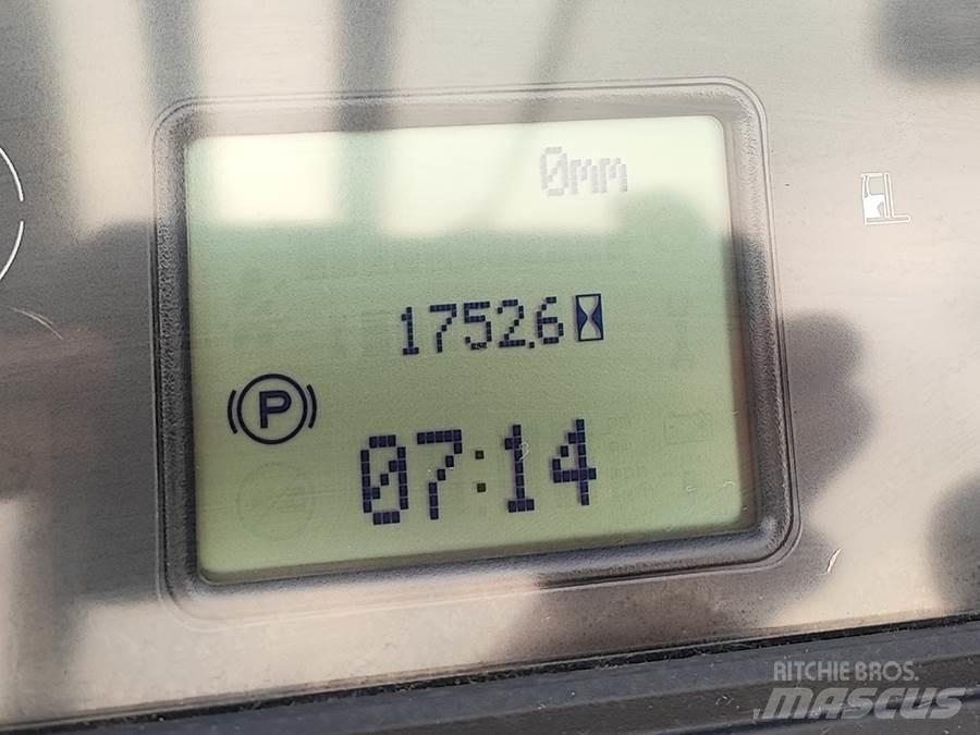 Linde R20B-01 Neljasuuna lükandmastiga tõstukid