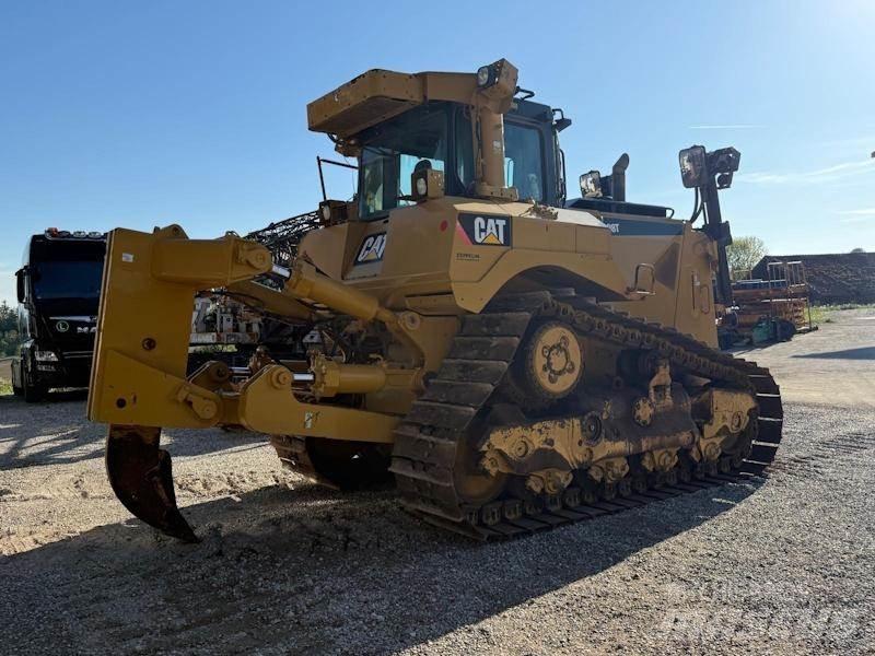 CAT D8T Buldooserid