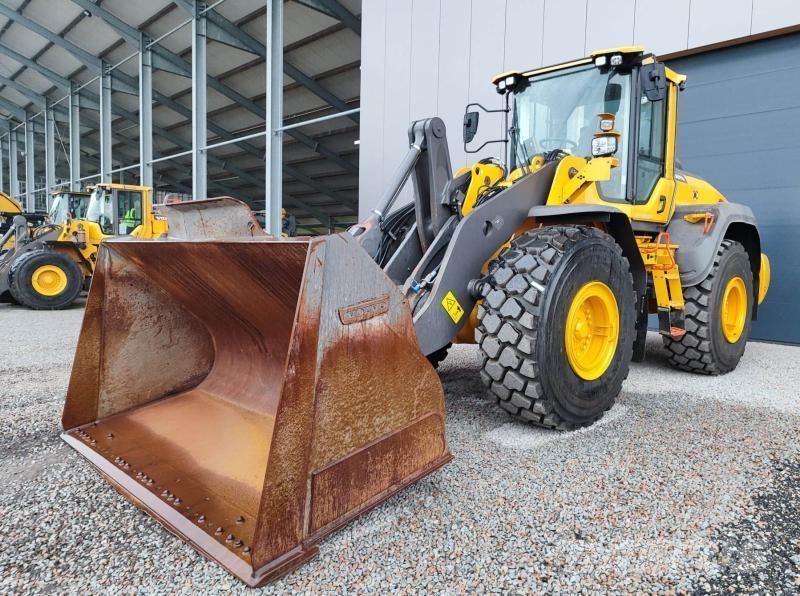 Volvo L120H Rataslaadurid