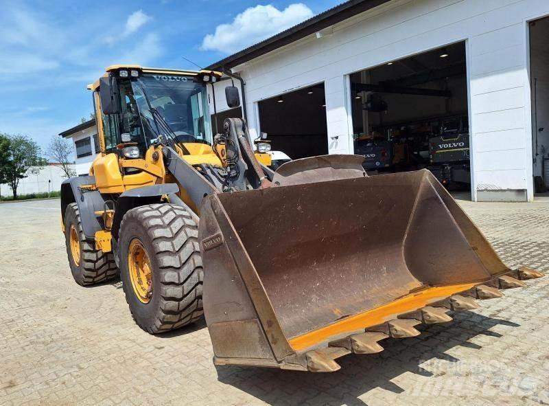 Volvo L90H Rataslaadurid