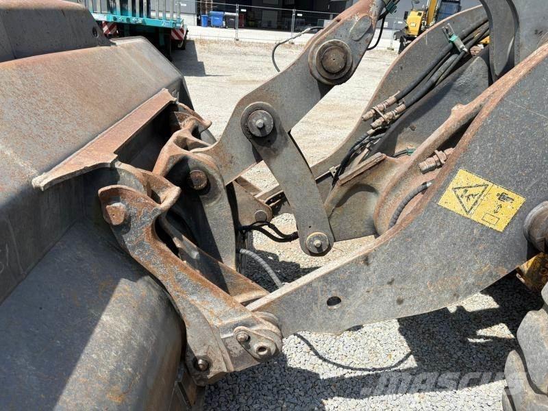 Volvo L90H Rataslaadurid