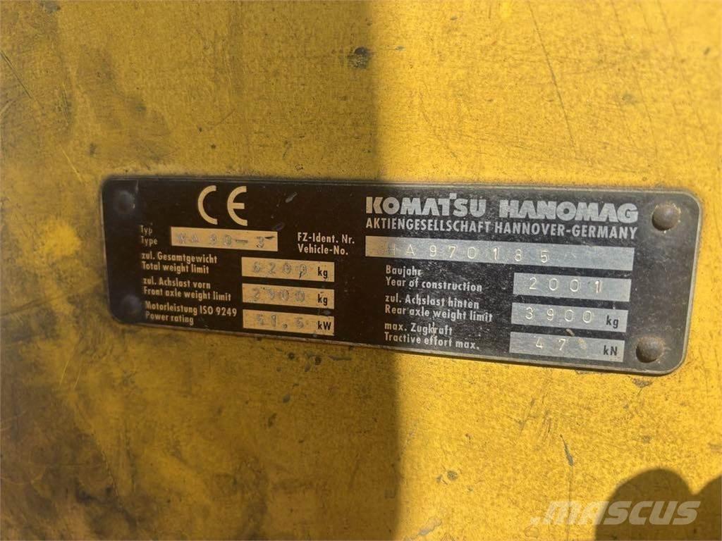 Komatsu WA90-3 Mitmeotstarbelised laadurid