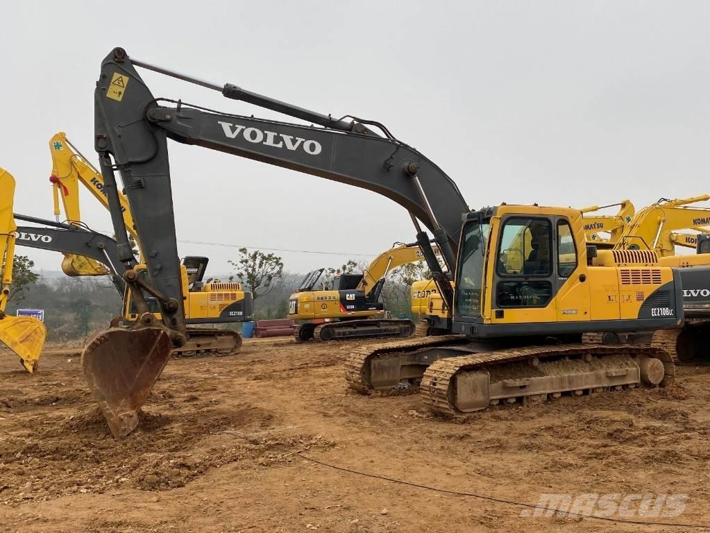 Volvo EC210B Roomikekskavaatorid