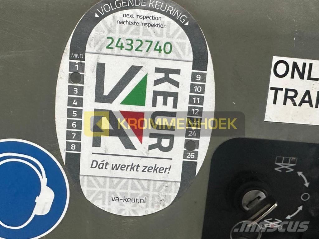 JLG M 3369 Käärtõstukid