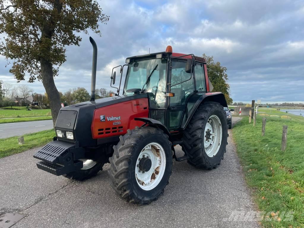 Valmet 6200 Traktorid