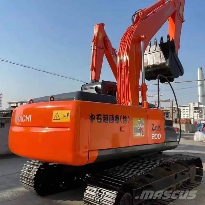 Hitachi ZX 200 Roomikekskavaatorid