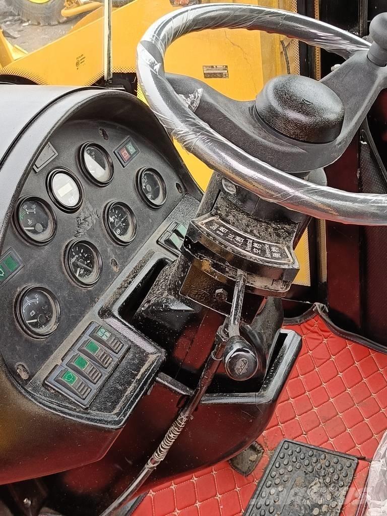 CAT 966 H Rataslaadurid