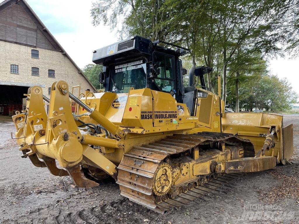 CAT D 7 E Buldooserid
