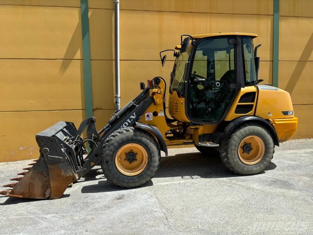 Volvo L 25 F Rataslaadurid
