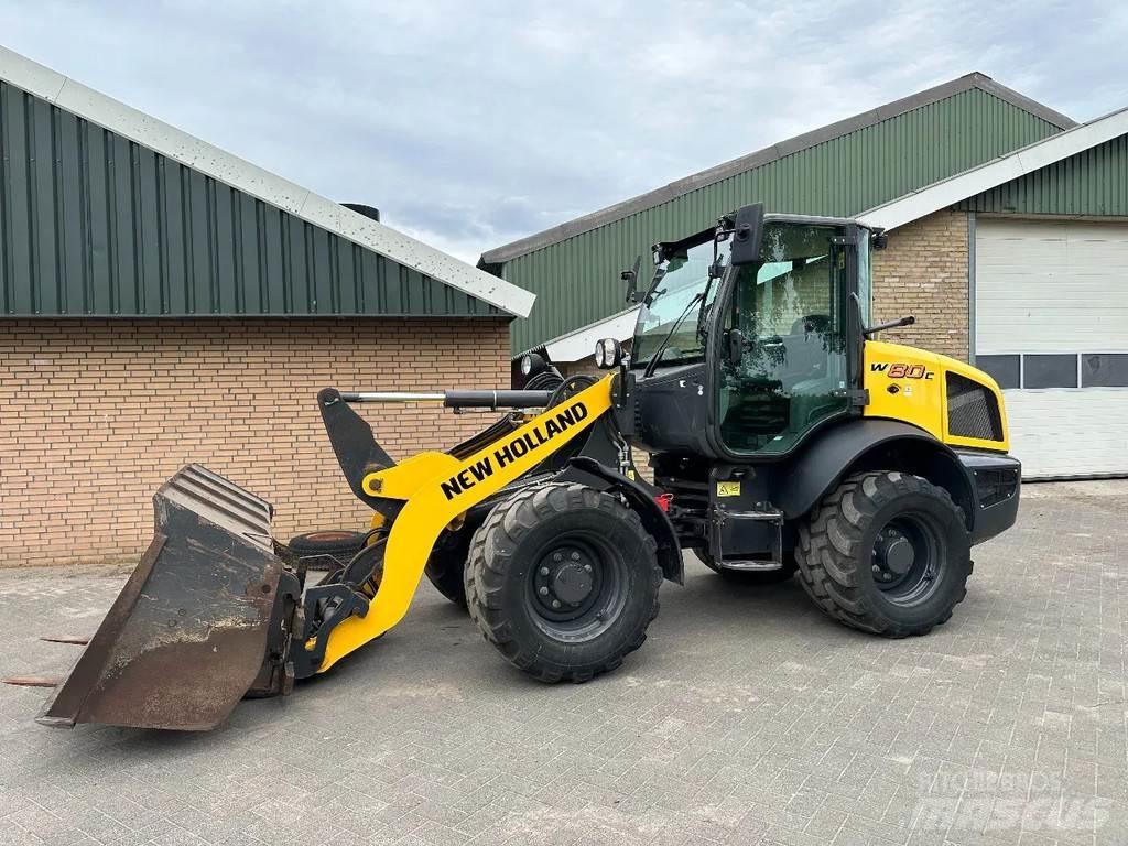New Holland W80C Rataslaadurid