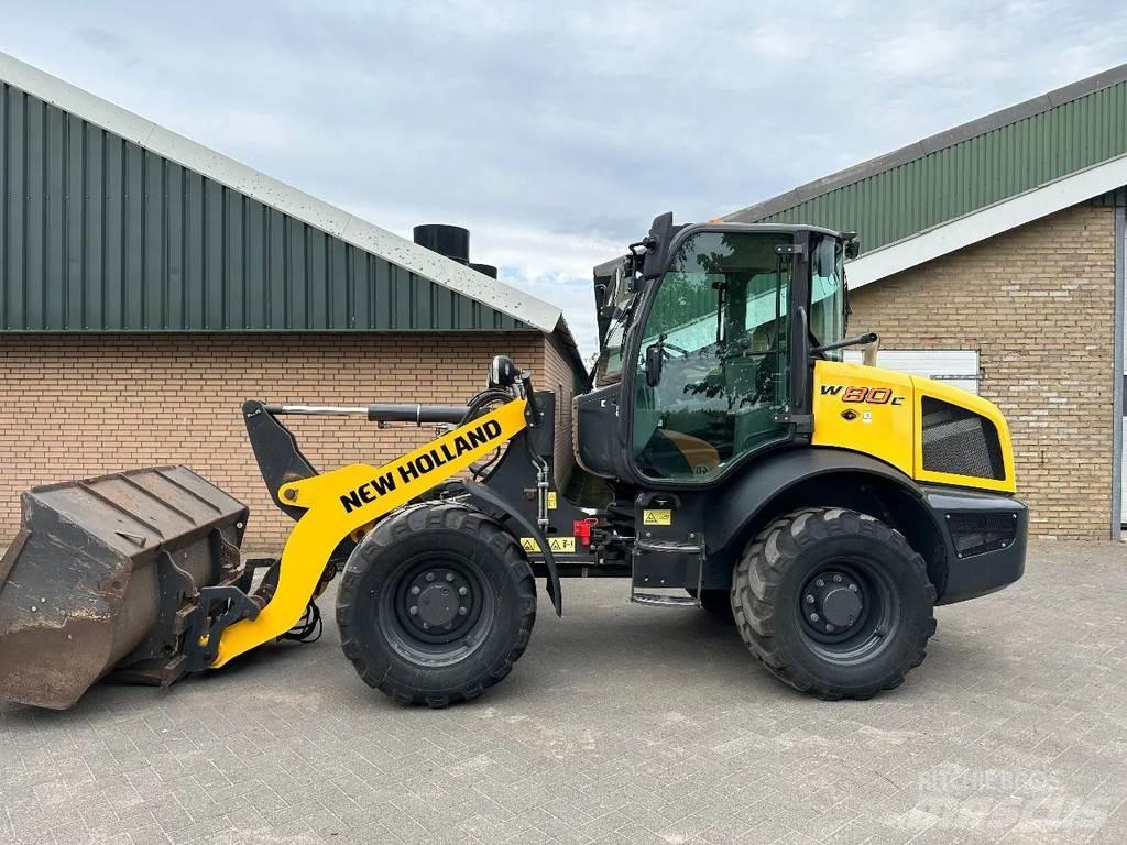 New Holland W80C Rataslaadurid
