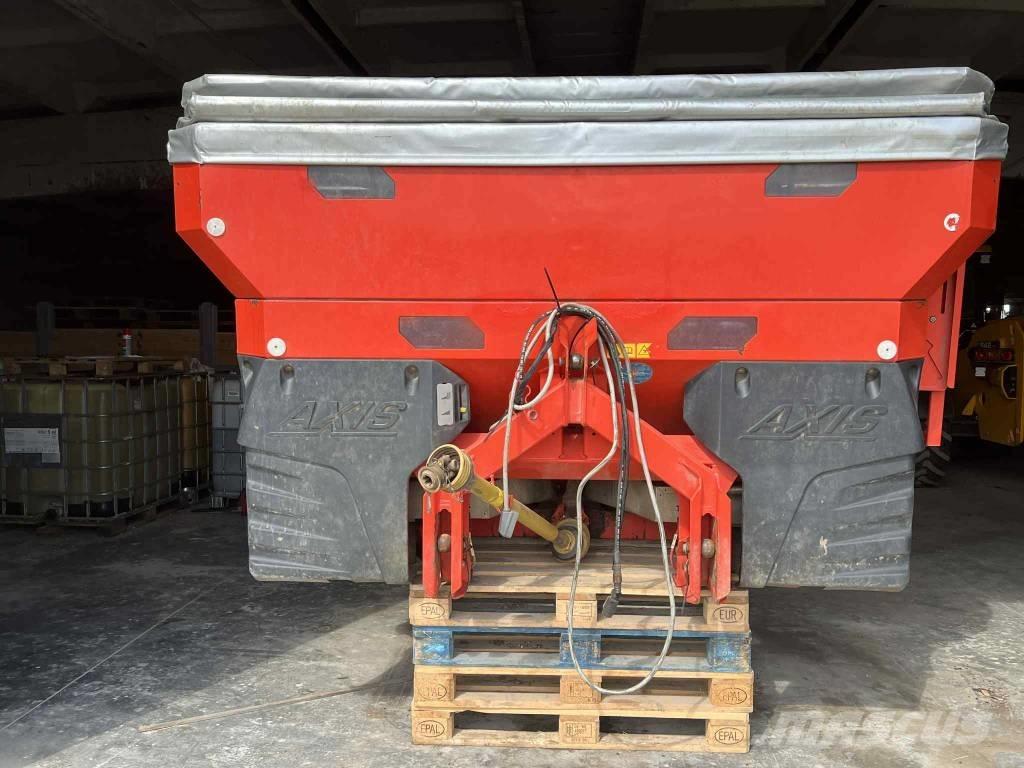 Kuhn 40.1W Mineraalväetise laoturid