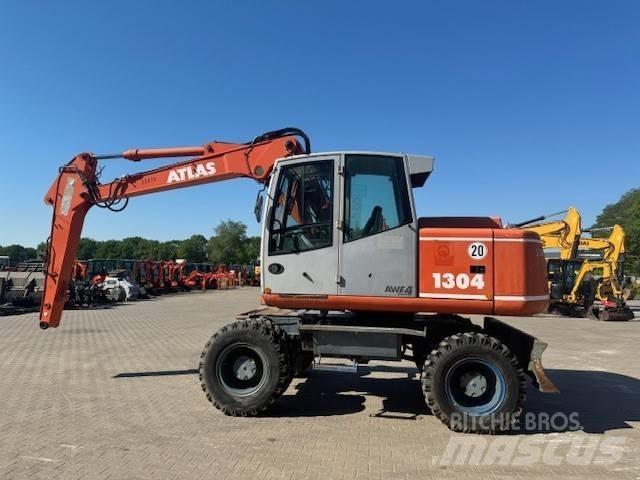 Atlas 1304 Ratasekskavaatorid