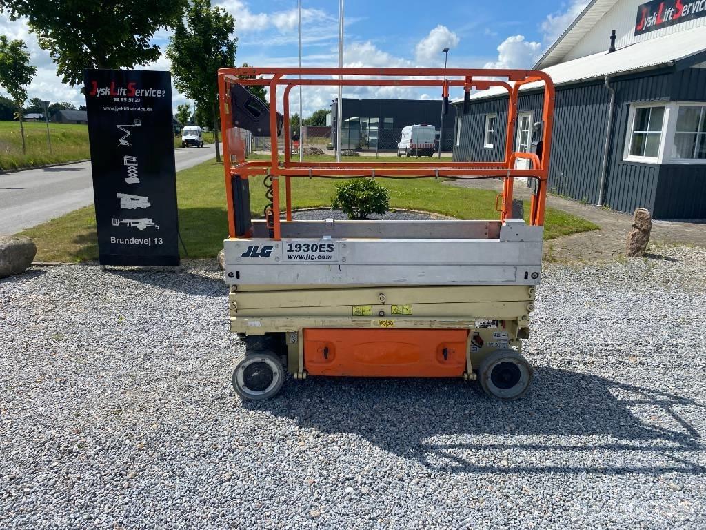 JLG 1930 ES Käärtõstukid