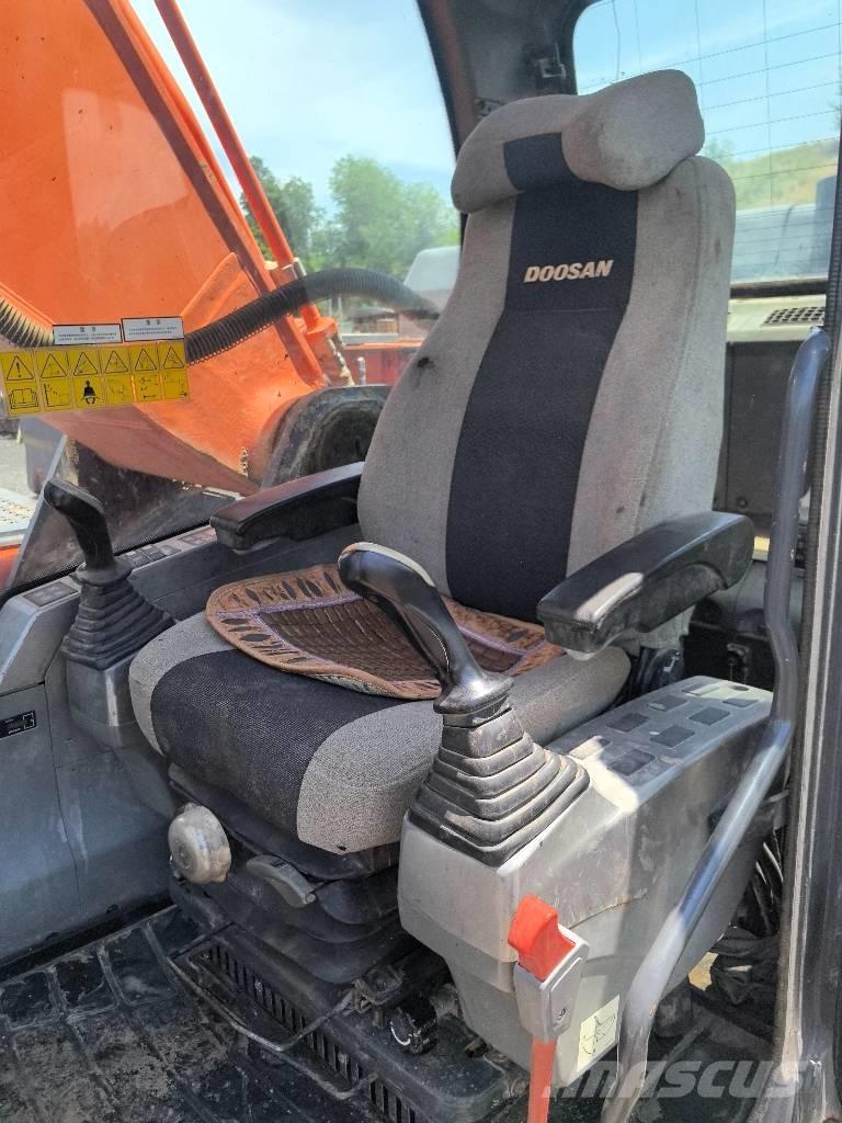 Doosan DX 340 LC-9C Roomikekskavaatorid