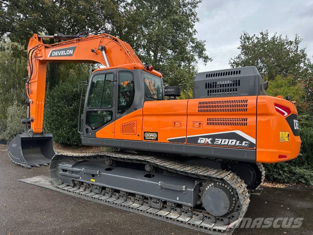 Develon DX 300 LC-7M Roomikekskavaatorid