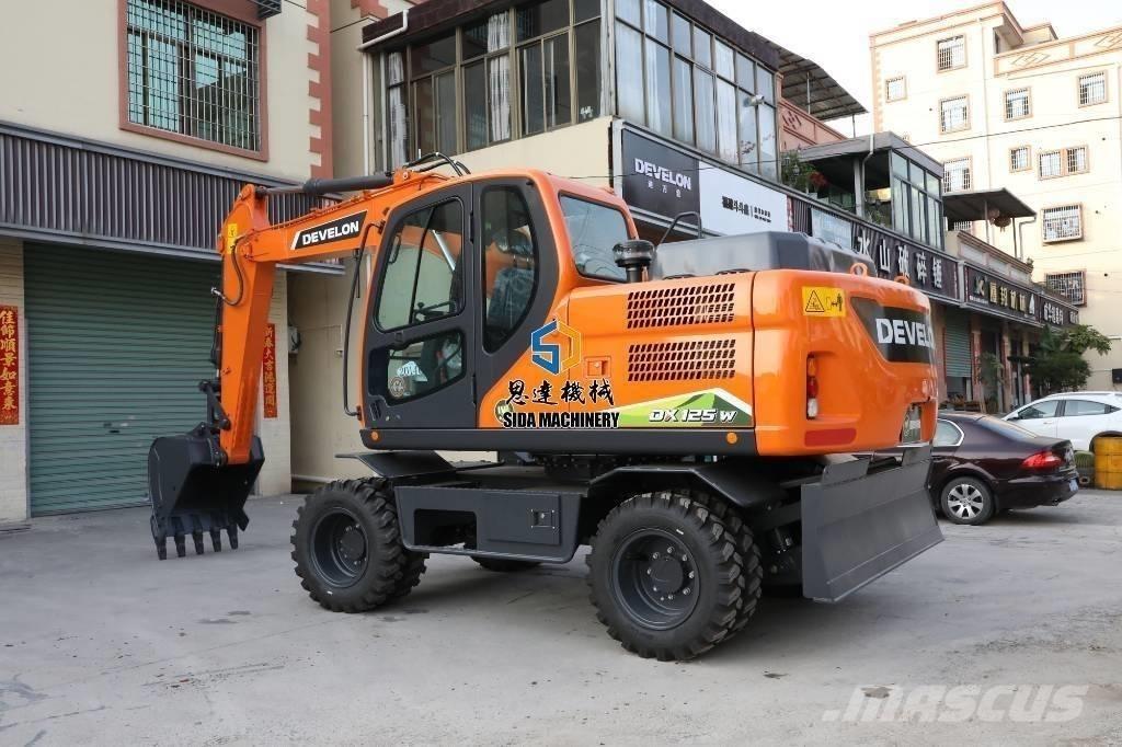 Develon DX125W Ratasekskavaatorid